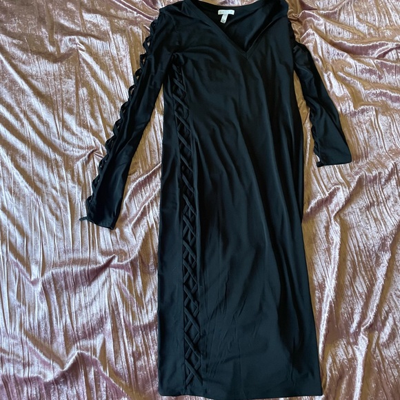 Long Sleeve Leith Black Dress - Picture 4 of 4